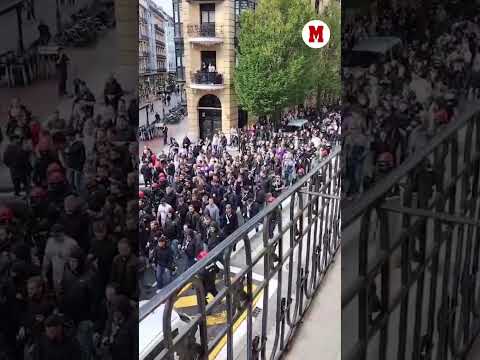 La afición del Anderlecht ya está por las calles de San Sebastián #shorts