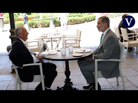 El Rey y el presidente de Portugal almuerzan en una terraza de la plaza Oriente de Madrid