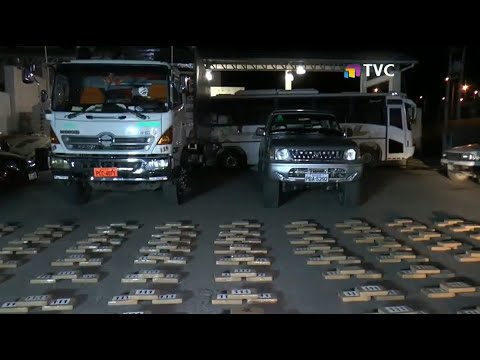 Dos camiones fueron retenidos por transportar 300 kilos de cocaína