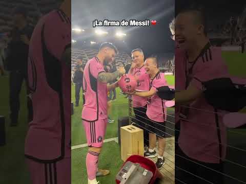 Siempre hay tiempo para hacer feliz a los niños. ? (vía @MLS) #shorts | ESPN Deportes