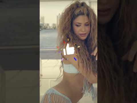 Shakira presume sus curvas en bikini con atrevido baile