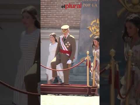 La princesa Leonor termina su formación militar en Zaragoza entre muestras de afecto de su familia