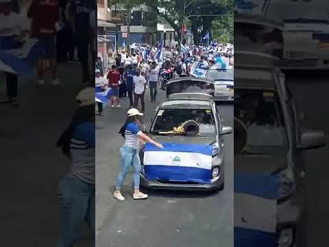 Ultima Hora! Cientos de Exiliados Nicas marchan en Costa Rica contra dictadura de Daniel Ortega