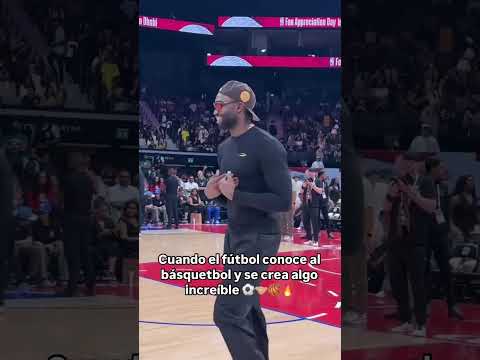 Ronaldinho, Thierry Henry, Gerard Piqué y Jaylen Brown juntos... lo mejor de dos mundos.  #shorts