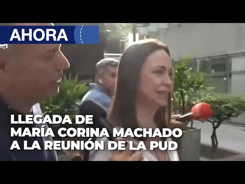 Llegada de María Corina Machado a reunión de la PUD - 19Abr