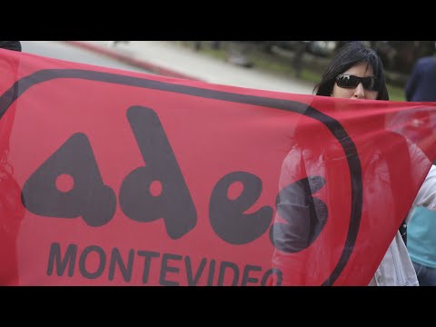 Sindicato de docentes Montevideo paran 24 horas: rechazan recorte en presupuesto y reforma educativa