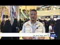 أياد تتكلم وصمت يفيض أملا