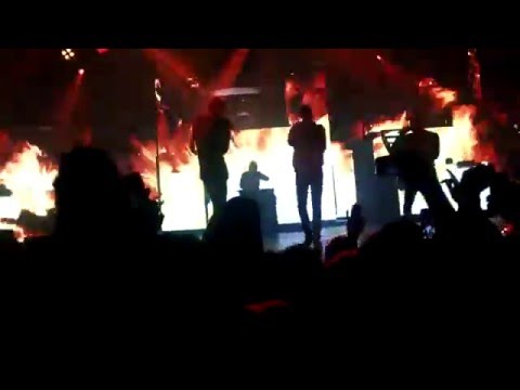 NEKFEU #FEUTOUR Deux-Trois