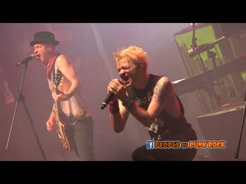 SUM 41 - Faint (Linkin Park) @ Festival d'été de Québec - 2018-07-15 FEQ