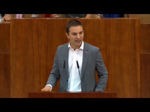 PSOE propone comedor y transporte gratis, colegios abiertos once meses y bono alquiler de 100 e