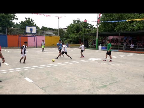 Jóvenes del barrio Selim Shible participan en torneo de fútbol sala