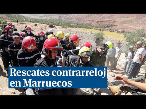 Rescates contra reloj bajo los escombros en Marruecos