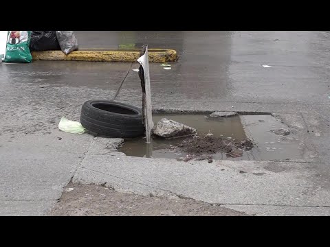 Más de 20 accidentes, consecuencia de agujero dejado tras reparación de fuga en la Satélite