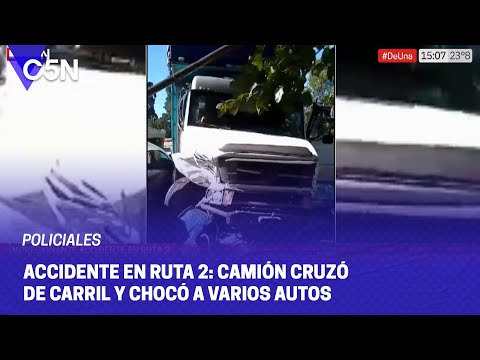 RUTA 2: un CAMIÓN CRUZÓ de CARRIL, CHOCÓ VARIOS AUTOS y se INCRUSTÓ en un LOCAL