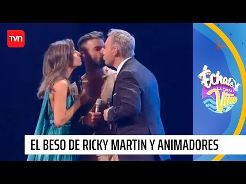 El comentado beso de Ricky Martin con los animadores de Viña del Mar | Échale la culpa a Viña