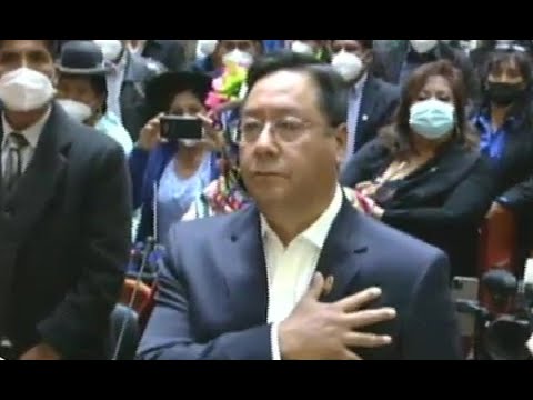 Luis Arce Catacora juró como presidente de Bolivia