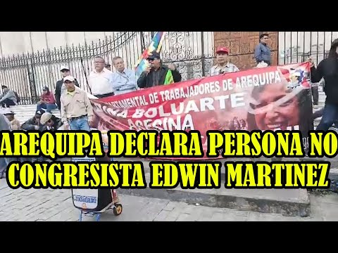 PRONUNCIAMIENTO DESDE PLAZA DE AREQUIPA DONDE CONVOCAN MARCHAS PARA EL 4 DE ABRIL EN AREQUIPA..