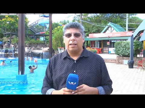 José Enrique Leivas: Carnaval en los parque acuáticos