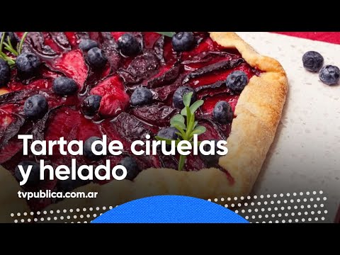 Tarta de ciruelas y helado - Cocineros argentinos