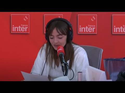 Macron félicite Justine Triet avec Garance Marillier - Le Sketch