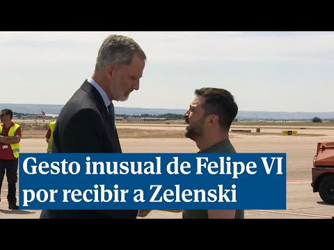 Gesto inusual de Felipe VI al ir a recibir a Zelenski a su llegada a Madrid