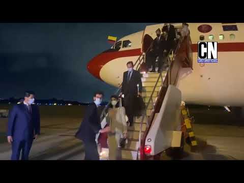 Visita a Colombia el rey Felipe VI, recibido por la Vicepresidente en el aeropuerto de Barranquilla.