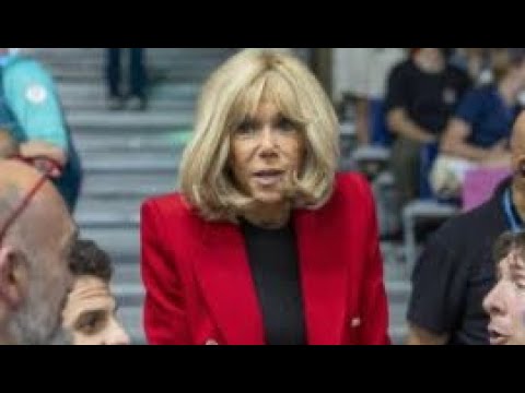 Brigitte Macron dévoile son look automnal, la reine de la mode à la française