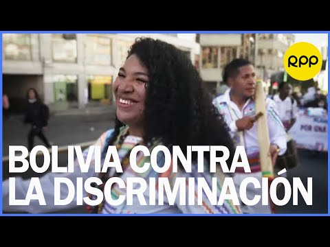 Bolivianos marchan contra la discriminación y el racismo en La Paz