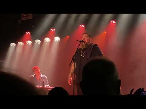 Rag’n’Bone Man - Iron (live acoustic version)