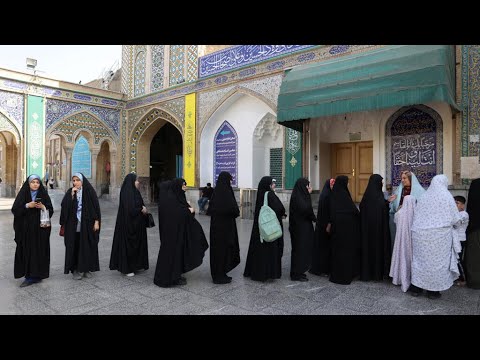 Les Iraniens appelés aux urnes pour élire un nouveau président après la mort d'Ebrahim Raïssi