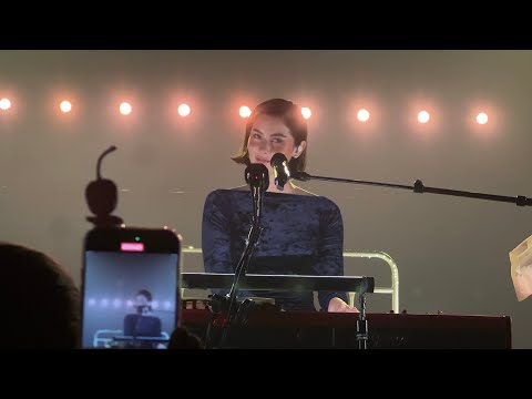 Gracie Abrams - Right Now (Melbourne Night 1 Extra Surprise Song)