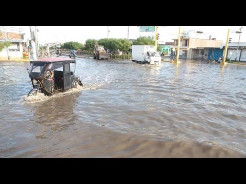Intensas lluvias siguen inundando Piura y pone en alerta a la población