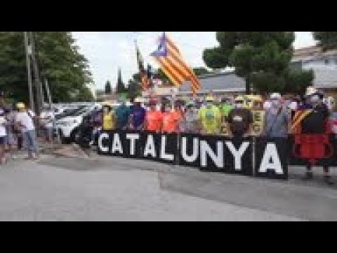 Catalans protest against visit by King and Queen