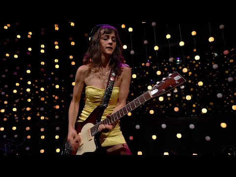 Tropical Fuck Storm - You Let My Tyres Down (Live on KEXP)