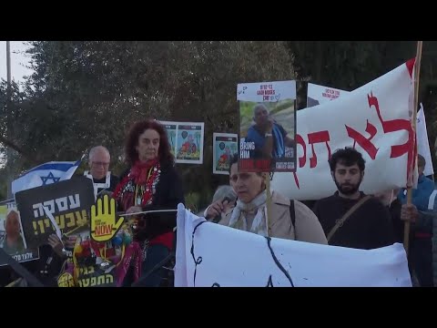 Families of Israeli hostages protest outside the Prime Minister's office in Jerusalem