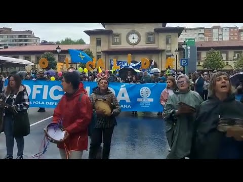 Manifestación por la oficialidad del asturiano en Oviedo
