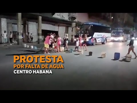 PROTESTA: Cierran la Avenida Reina para exigir AGUA