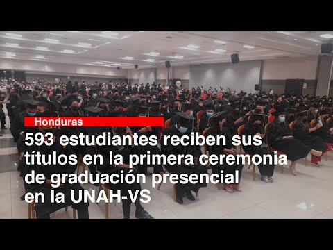 593 estudiantes reciben sus títulos en la primera ceremonia de graduación presencial en la UNAH VS