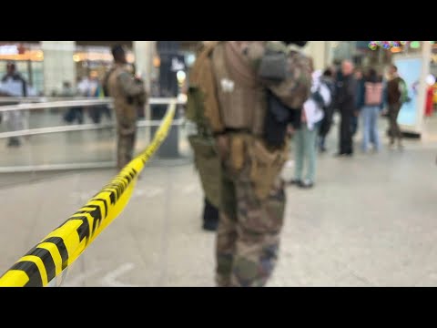 Images dans la gare de Lyon à Paris après une attaque à l'arme blanche | AFP Images