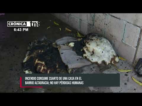 ¡Biblias quedan intactas! Incendio consume cuarto de una casa en Managua