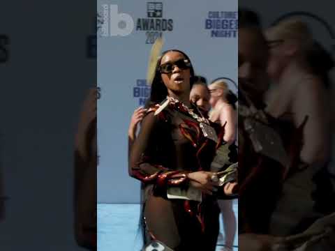 Sexyy Red Shows Off Her Money    | BET Awards 2024 #Shorts