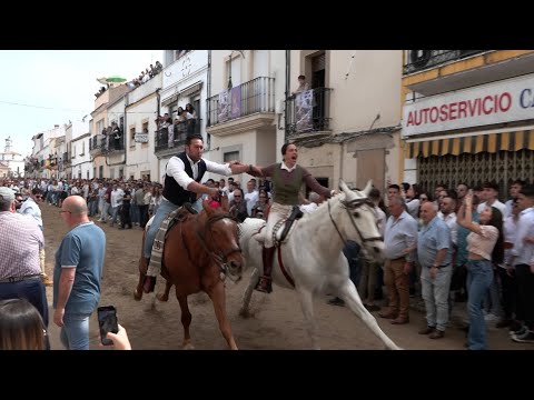Arroyo de la Luz (Cáceres) celebra el Día de la Luz con carreras de caballos