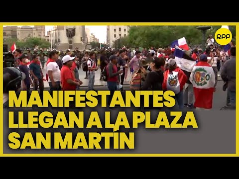 Otárola se retira del Ministerio Público, mientras manifestantes se dirigen a la plaza San Martín