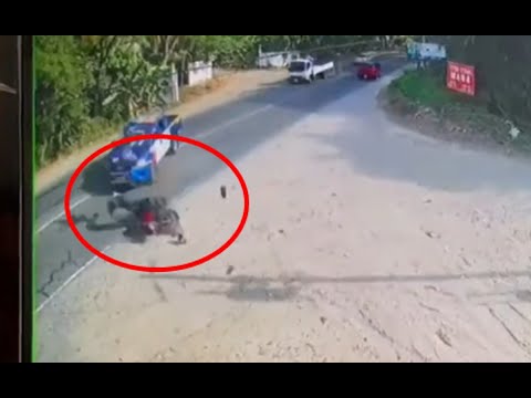 Accidente de tránsito entre una motocicleta y una patrulla en Zacapa