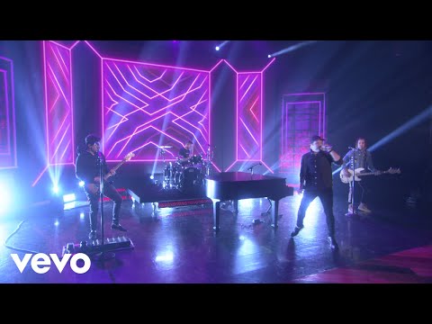 Fall Out Boy - The Last Of The Real Ones (Live From The Ellen DeGeneres Show)