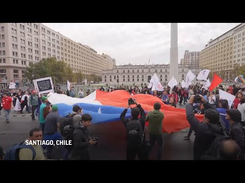 Thousands rally in Chile capital in support of nationwide strike against Boric government