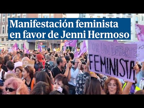 Manifestación feminista en favor de Jenni Hermoso en Madrid: Rubiales, dimisión