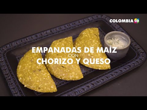 Comida colombiana: empanadas con chorizo y queso por El Man de los Chorizos