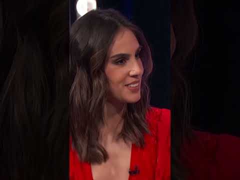 Sandra Echeverría explica el secreto de los Besos en grabación | Tu-Night con Omar Chaparro