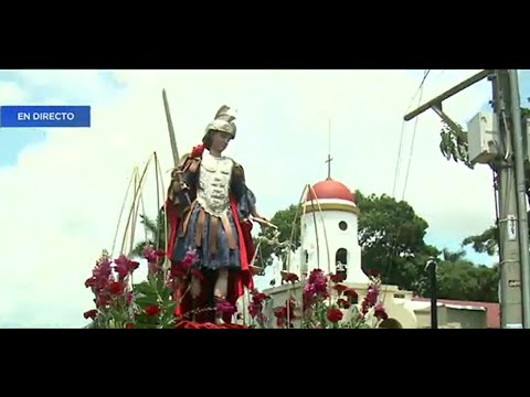 Ciudadanos celebran el retorno de las fiestas en honor a San Miguel Árcangel